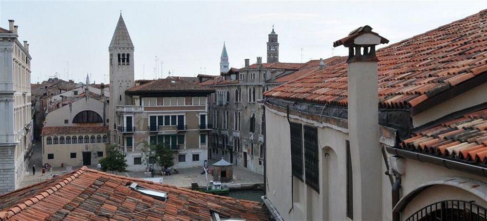 Appartamento Garden Ca' Rezzonico Veneza Exterior foto